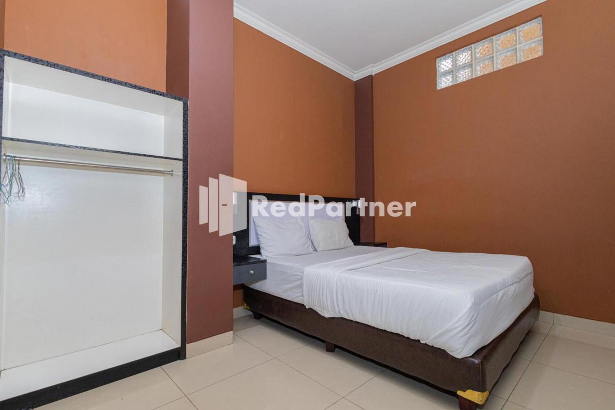 Star Hotel Jaksa Mitra Reddoorz Jakarta Exterior foto